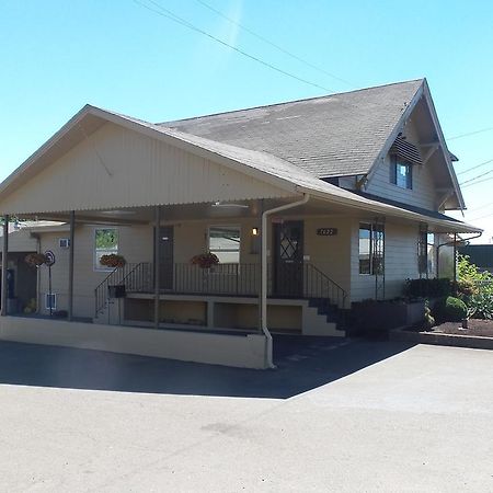 Del Rancho Motel Portland Buitenkant foto