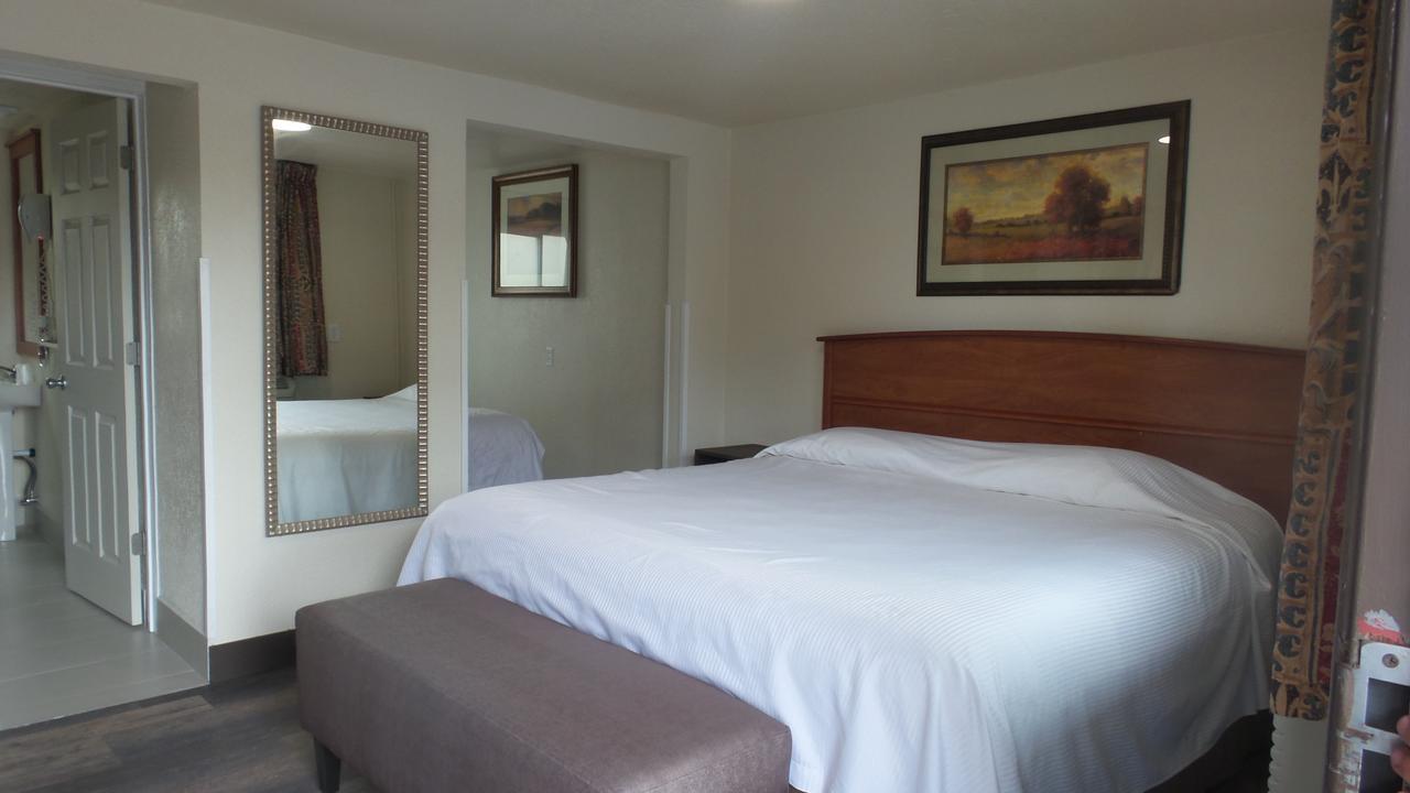 Del Rancho Motel Portland Buitenkant foto